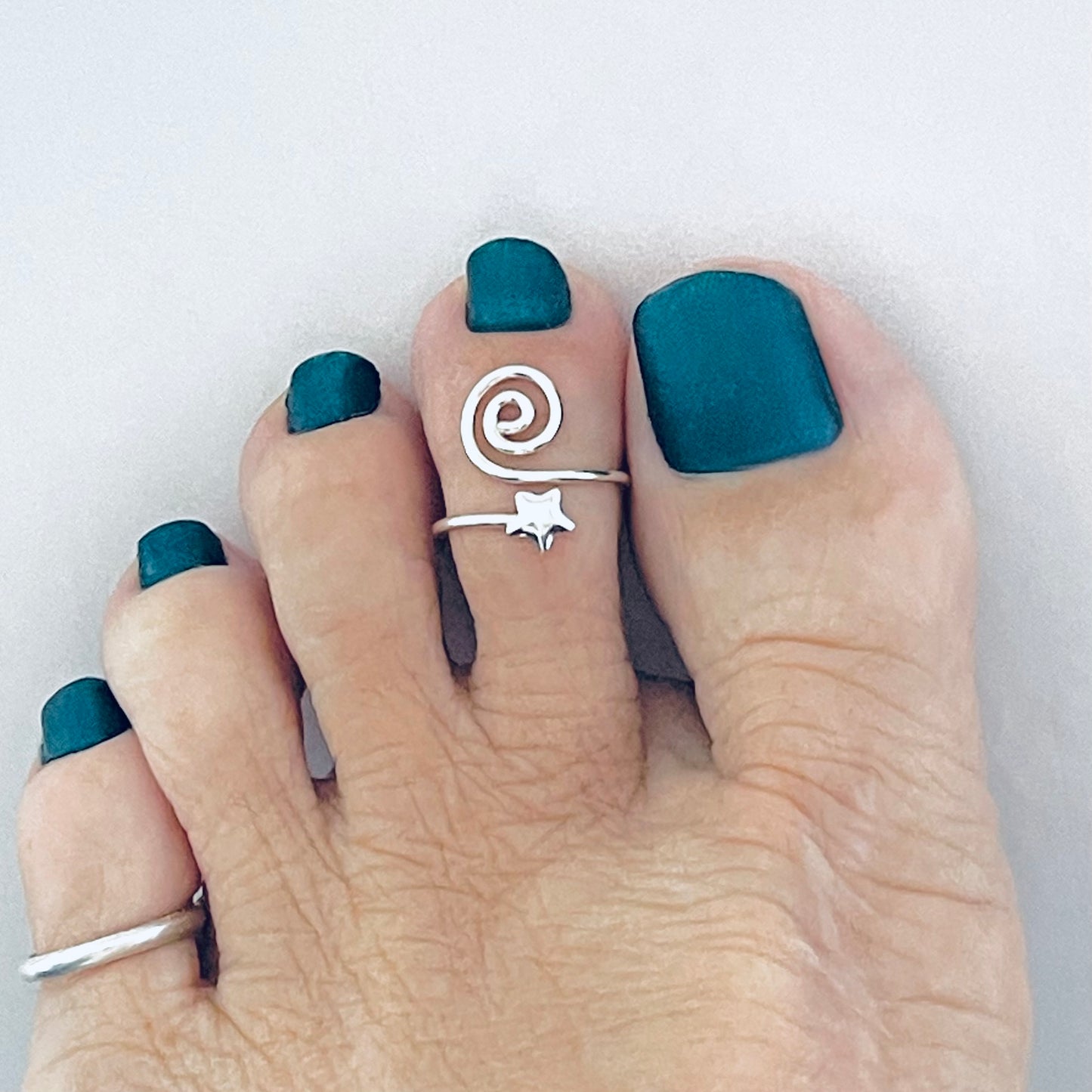 Sterling Silver Delicate Wire Spiral and Star Toe Ring, Celestial Jewelry, Swirl Rings, Stars