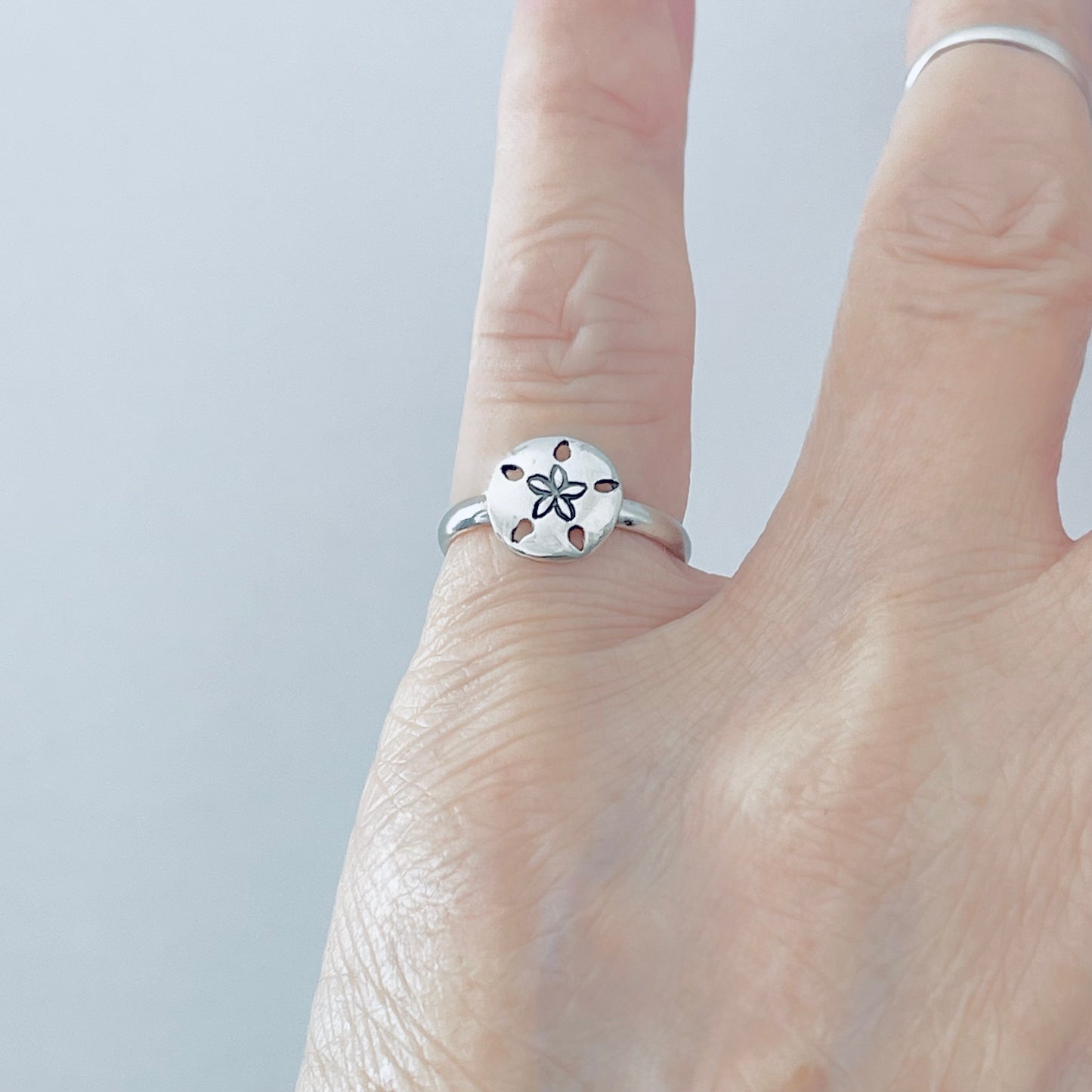 925 Sterling Silver Dainty Sand Dollar Ring | Beach Ocean Seashell Silver Rings