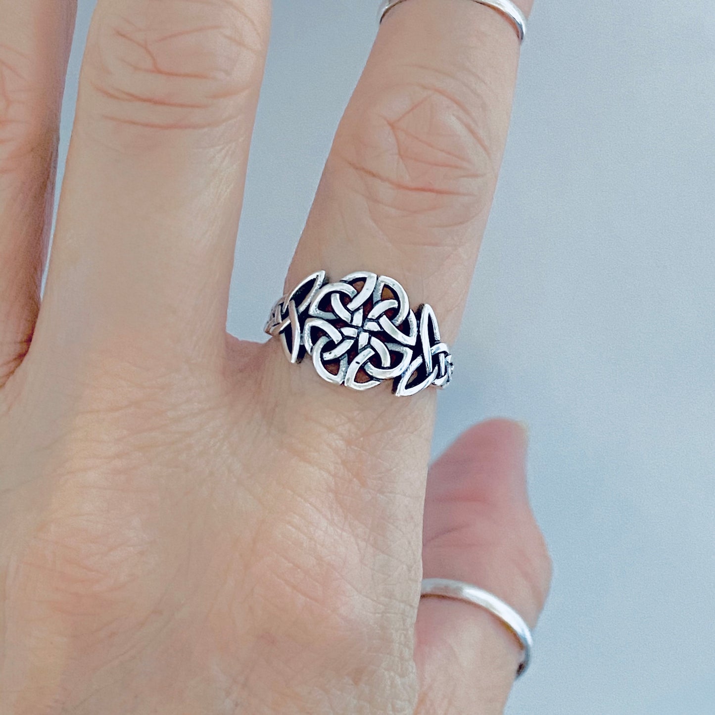 Sterling Silver Trinity Woven Celtic Ring, Endless Triquetra Love Knots Silver Rings