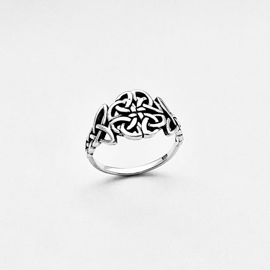 Sterling Silver Trinity Woven Celtic Ring, Endless Triquetra Love Knots Silver Rings