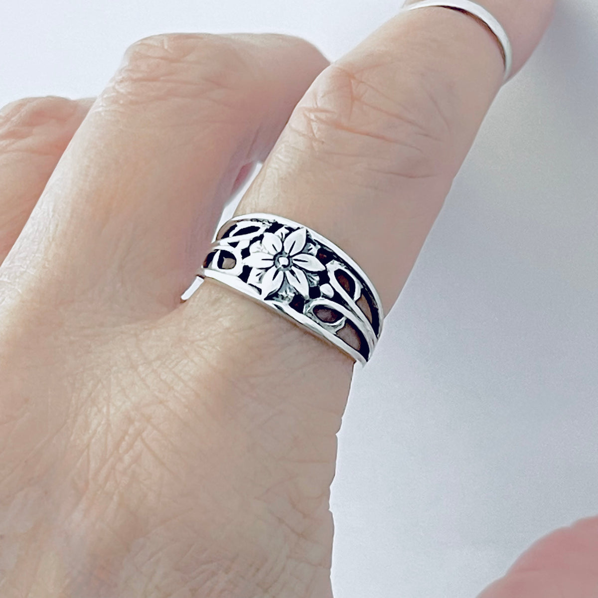 925 Sterling Silver Starflower Ring with Swirls | Flower Daisy Floral Silver Rings