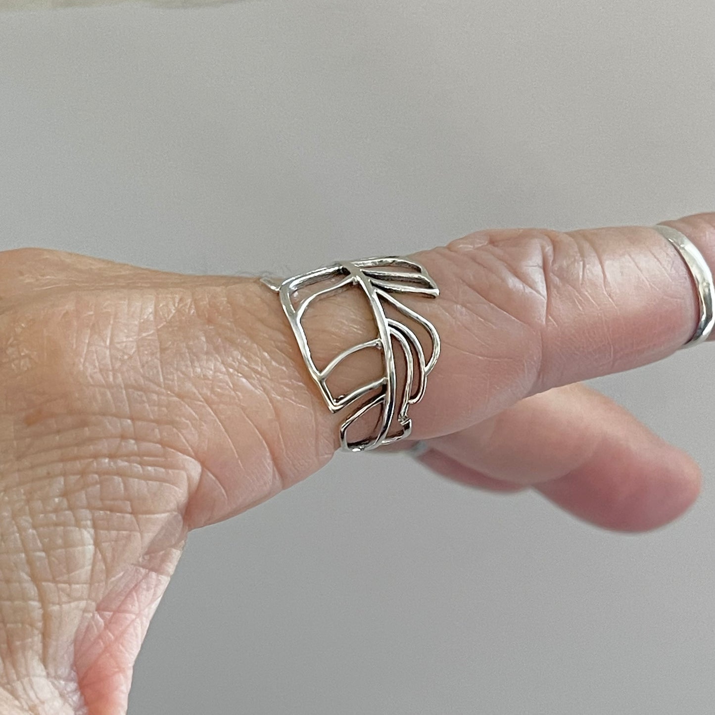 Sterling Silver Thin Cut Out Wrapped Leaf Ring, Delicate Ring, Tree of Life Ring, Silver Rings