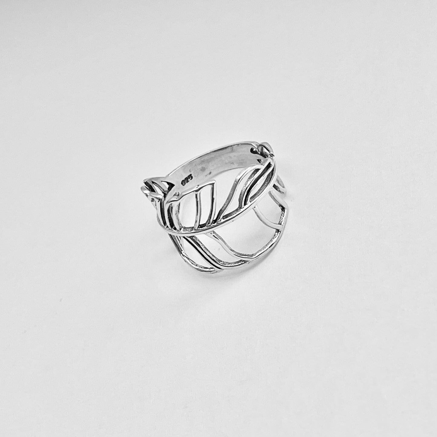 Sterling Silver Thin Cut Out Wrapped Leaf Ring, Delicate Ring, Tree of Life Ring, Silver Rings