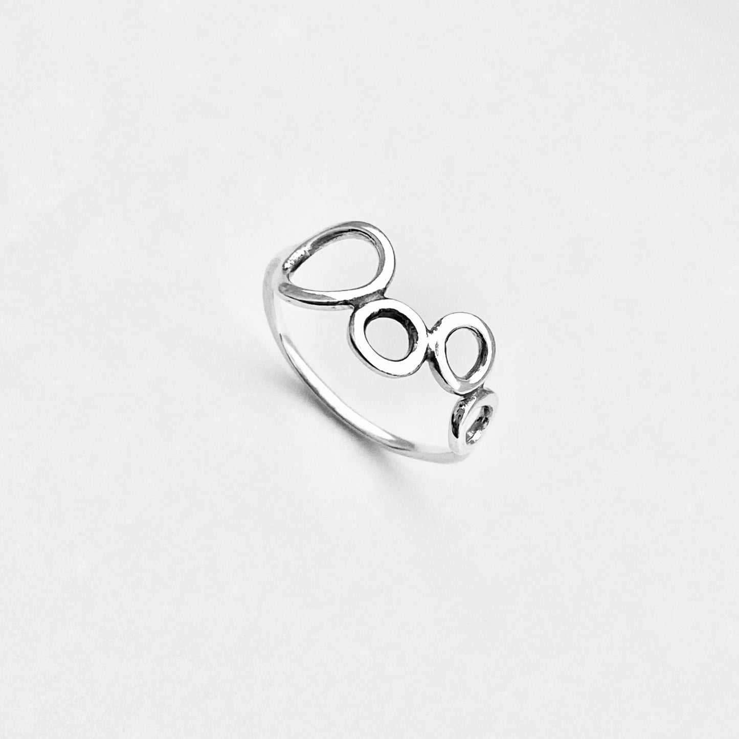 925 Sterling Silver Thin Delicate 4 Open Circle Ring | Circle of Life & Halo Jewelry