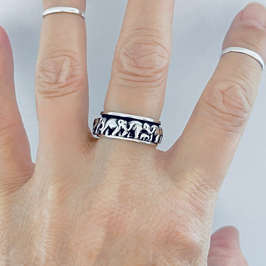 925 Sterling Silver Spinner Marching Elephants Band Ring | Unisex Spirit Animal Silver Rings