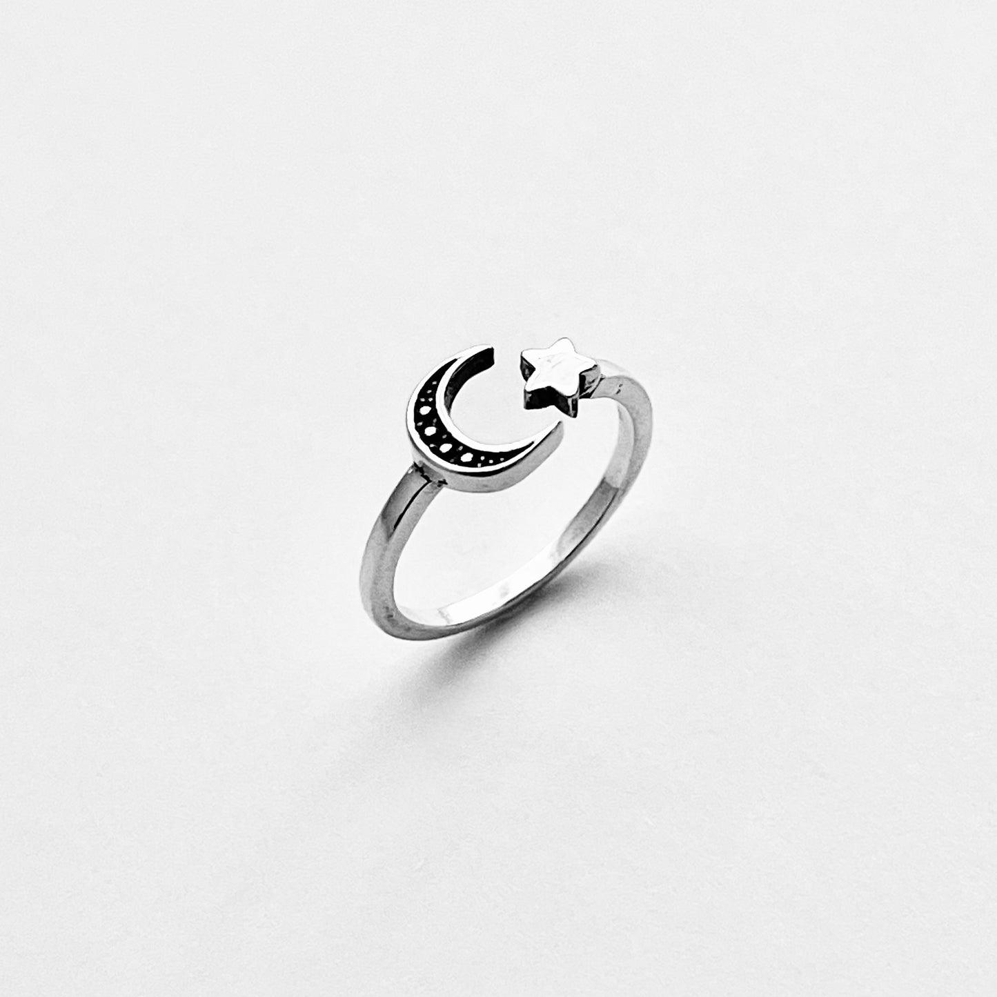 925 Sterling Silver Crescent Moon and Star Toe Ring | Celestial Midi Pinky Rings
