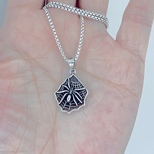 925 Sterling Silver Unisex Spiderweb Necklace | Insect Bug Spider Pendant Chain