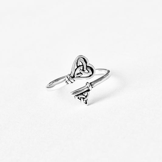 925 Sterling Silver Wraparound Triquetra Heart Key Ring | Dainty Celtic Silver Rings