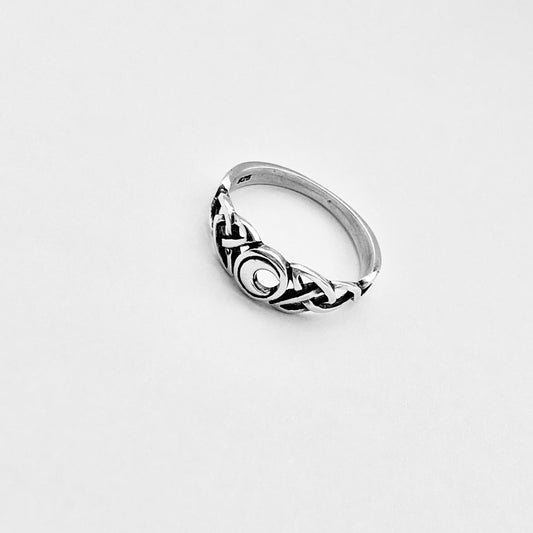 925 Sterling Silver Celtic Knot & Little Crescent Moon Ring, Celestial and Knots Silver Rings