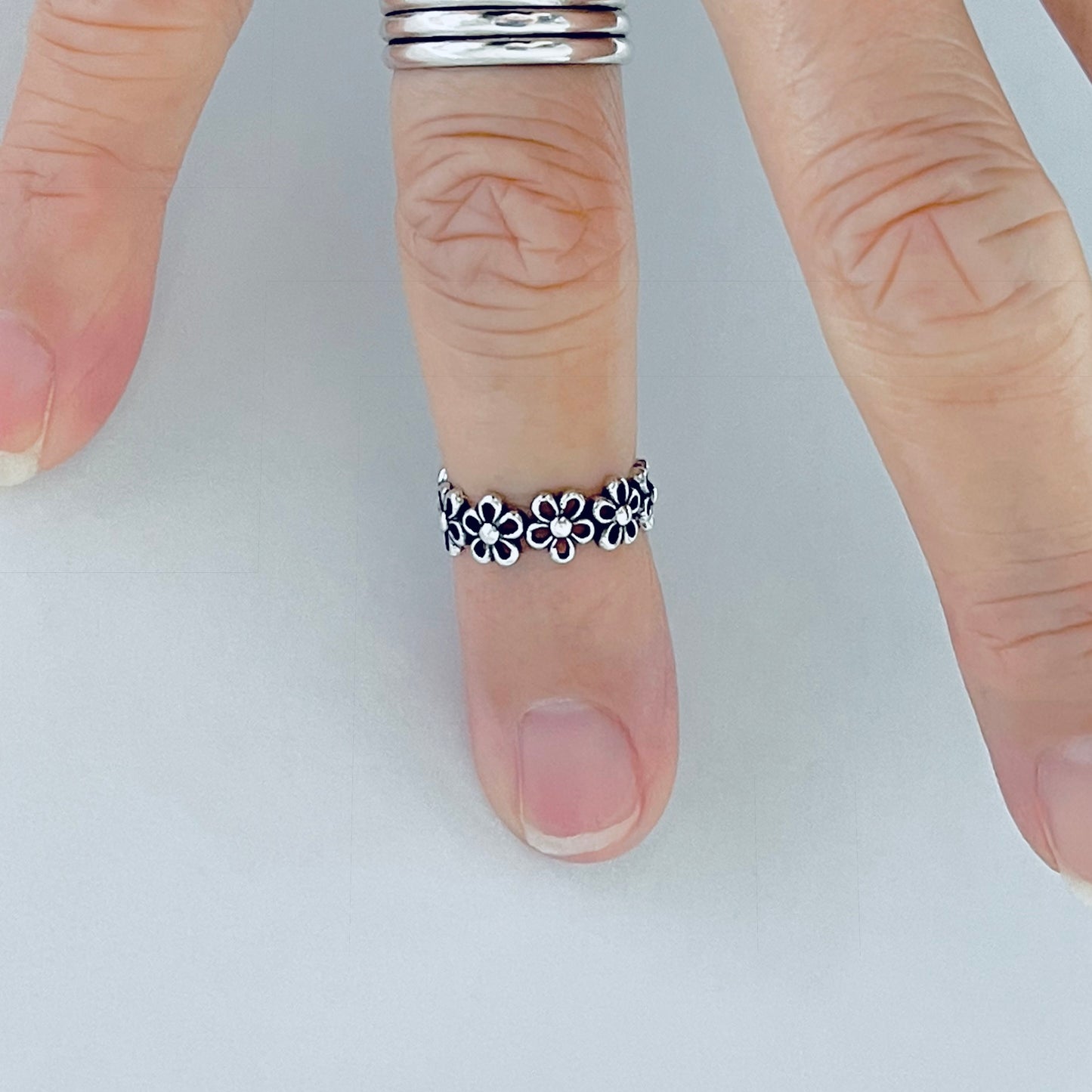 Sterling Silver Eternity Forget-Me-Not Flower Toe Ring – Floral Daisy Silver Rings