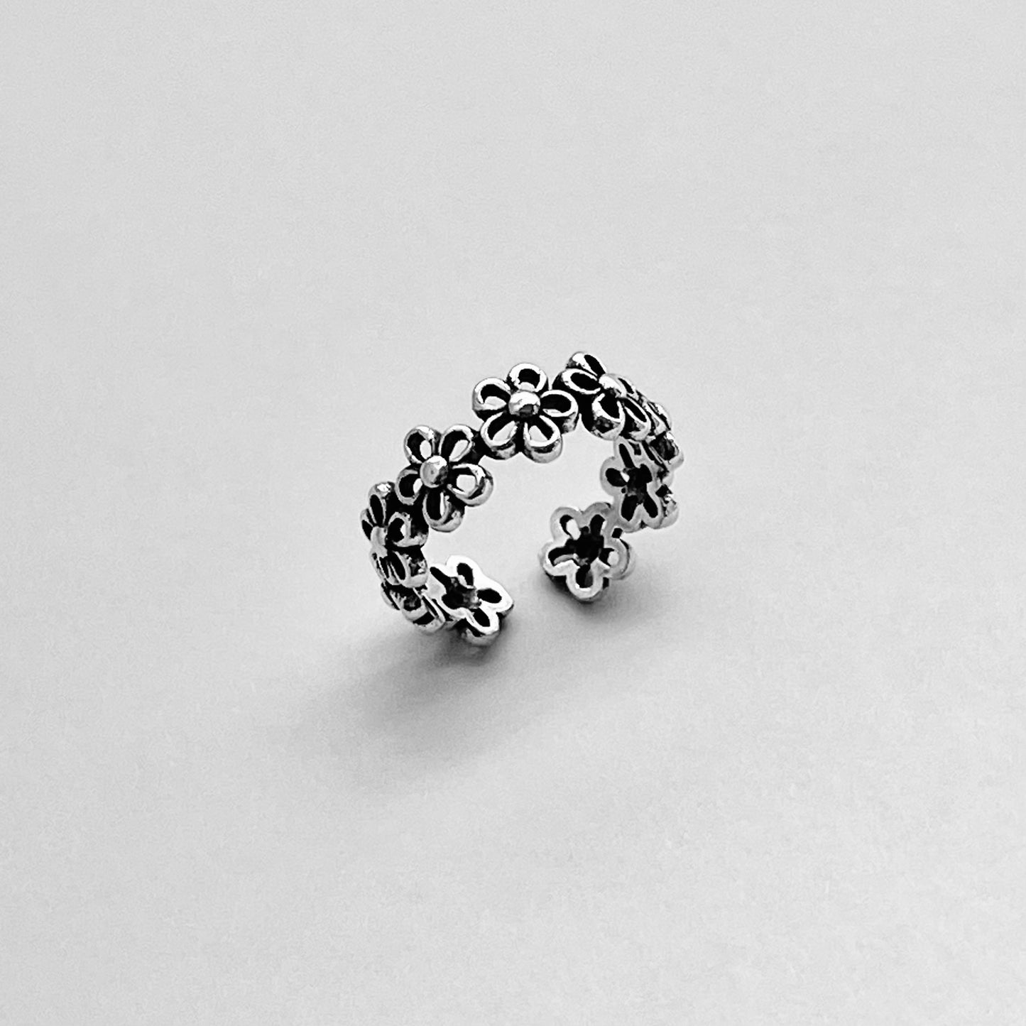 Sterling Silver Eternity Daisy Toe Ring, Silver Flower Rings, Adjustable Ring