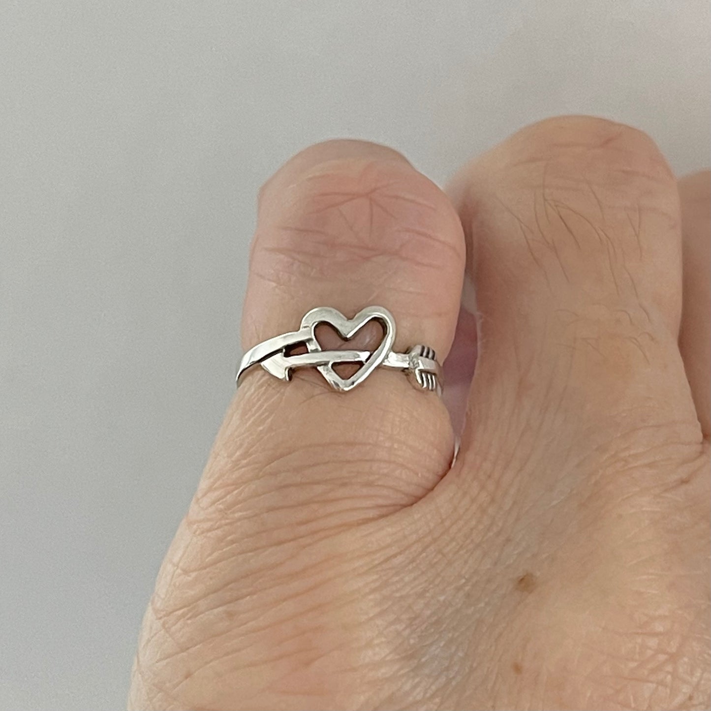 Sterling Silver Heart and Arrow Toe Ring, Heart Silver Rings