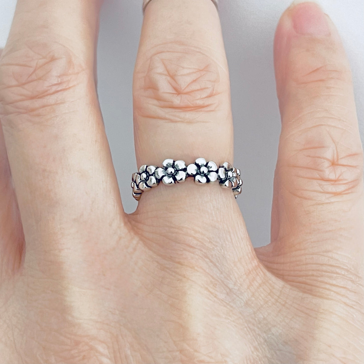925 Sterling Silver Forget Me Not Flower Ring | Floral Stackable Wedding Silver Band