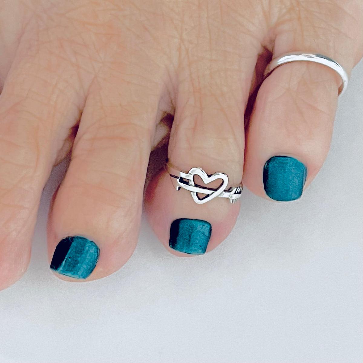 925 Sterling Silver Arrow Through Heart Toe Ring | Dainty Bow and Arrows Love Silver Rings
