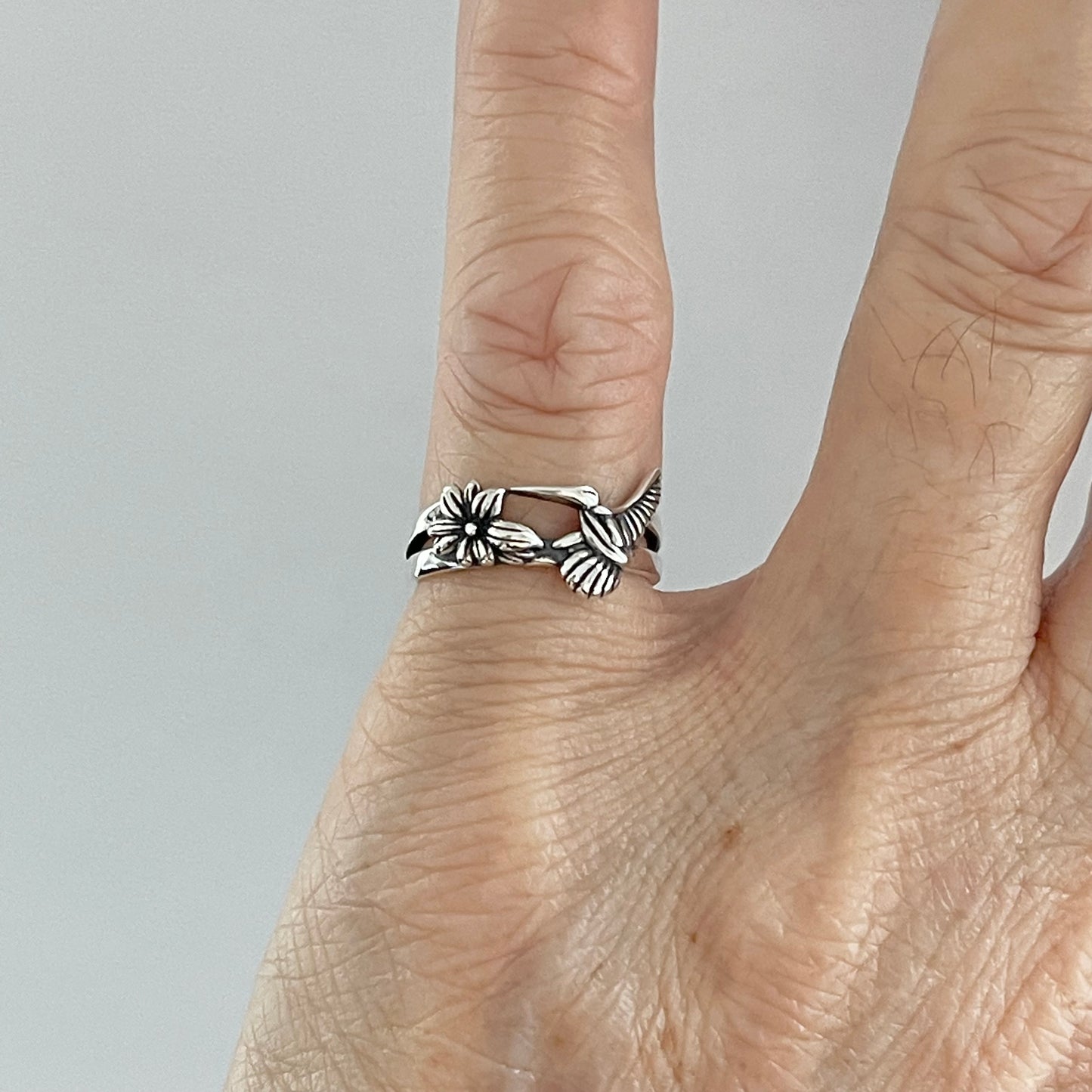 Sterling Silver Flower and Hummingbird Ring, Silver Lily Rings, Animal Ring