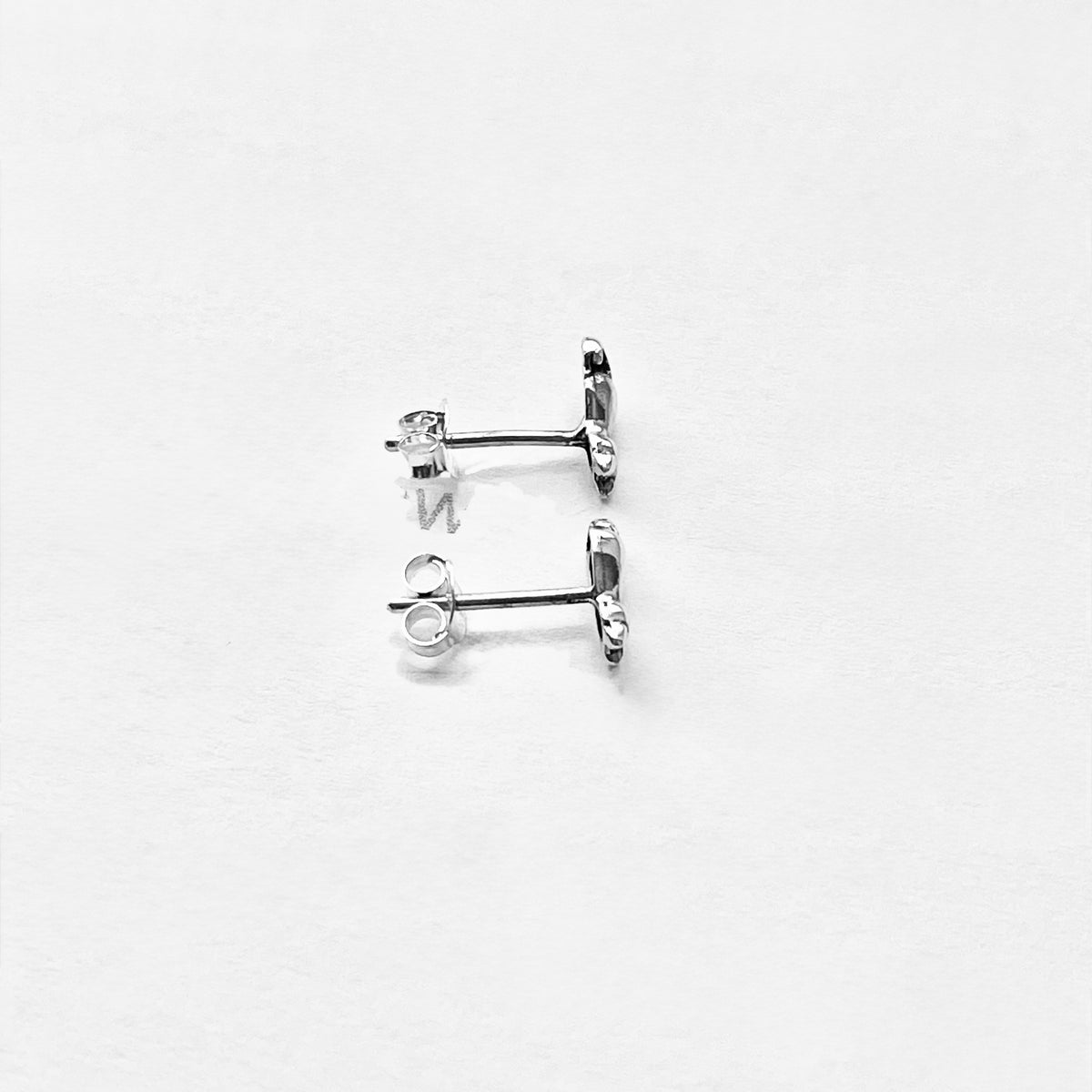 925 Sterling Silver Seated Kitty Cat Stud Earrings – Dainty Little Kitten Jewelry