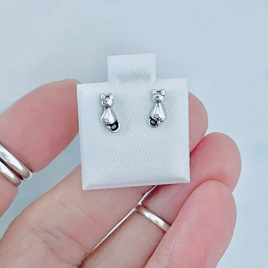 925 Sterling Silver Seated Kitty Cat Stud Earrings – Dainty Little Kitten Jewelry