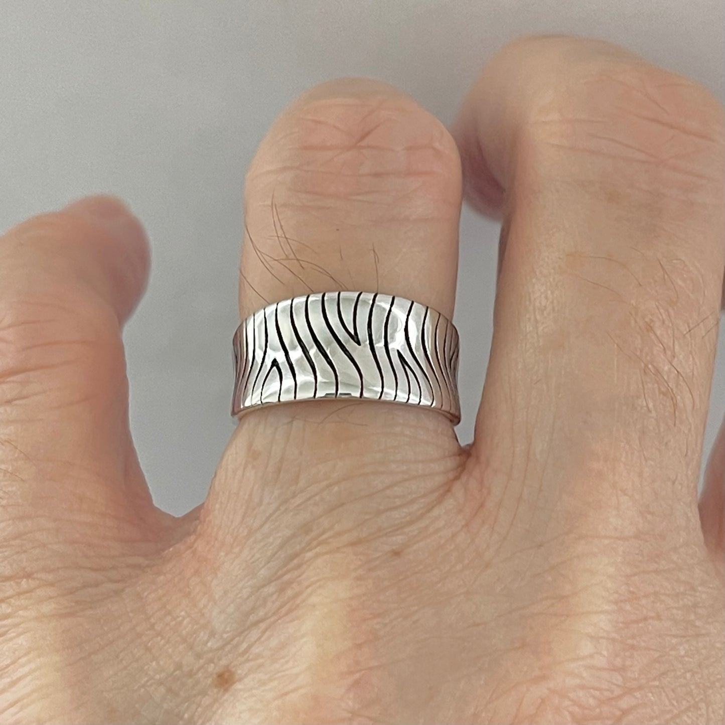 Sterling Silver Zebra Concave Ring, Silver Design Band, Silver Rings