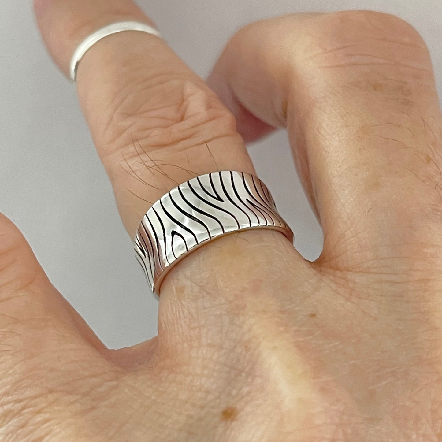 Sterling Silver Zebra Concave Ring, Silver Design Band, Silver Rings