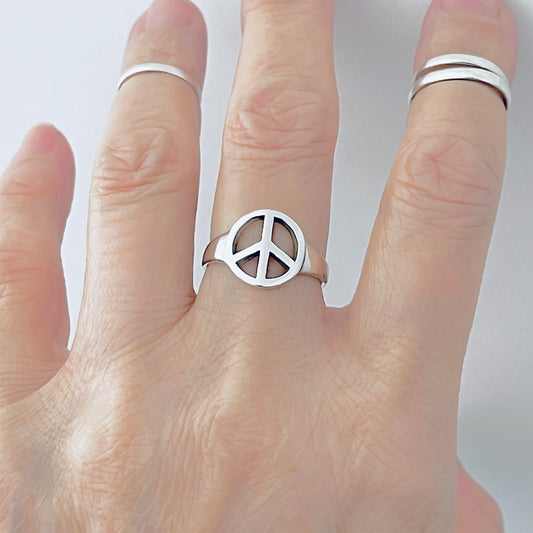 Sterling Silver High Polish Peace Sign Ring – Boho Love Unity Silver Rings