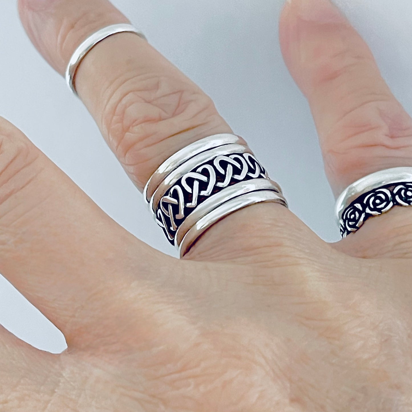925 Sterling Silver Eternity Thin Pretzel Knot Band Ring | Delicate Love Knots Heart Rings