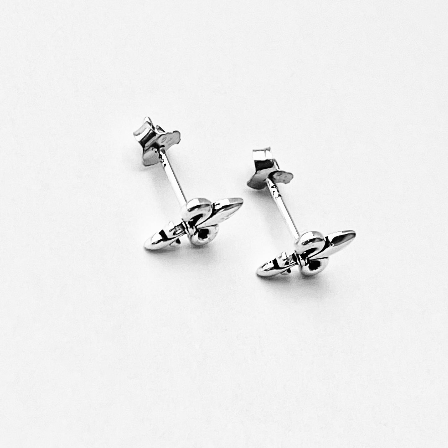 925 Sterling Silver Fleur de Lis Stud Earrings | Unisex Saints Jewelry