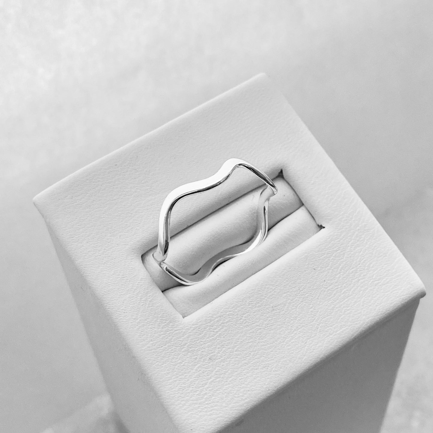 Sterling Silver High Polish Zigzag Band, Silver Wave Ring