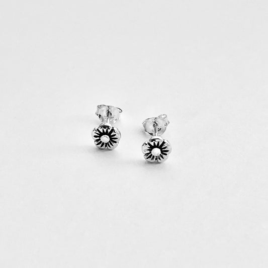 Sterling Silver Forget Me Not Flower Earrings – Dainty Floral Stud Silver Earring