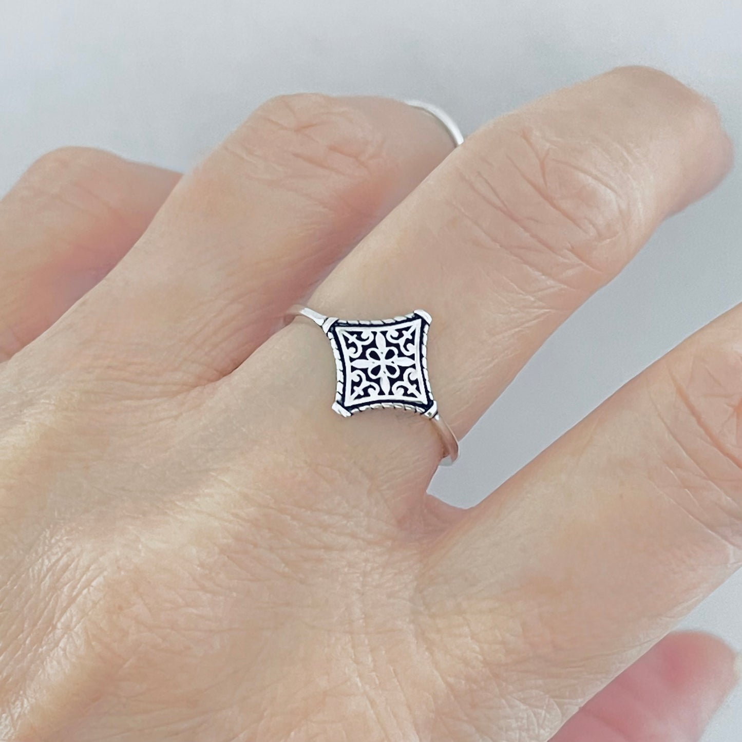 Sterling Silver Dainty Filigree Tapestry Ring – Mandala Boho Silver Ring
