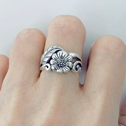 Sterling Silver Statement Sunflower Ring with Leaf, Flower Rings, Sunshine Jewelry