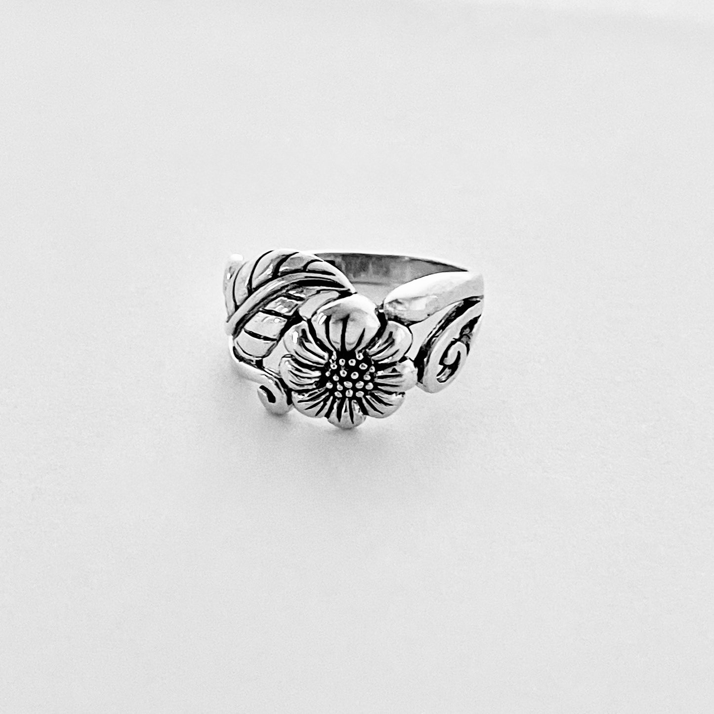 Sterling Silver Statement Sunflower Ring with Leaf, Flower Rings, Sunshine Jewelry