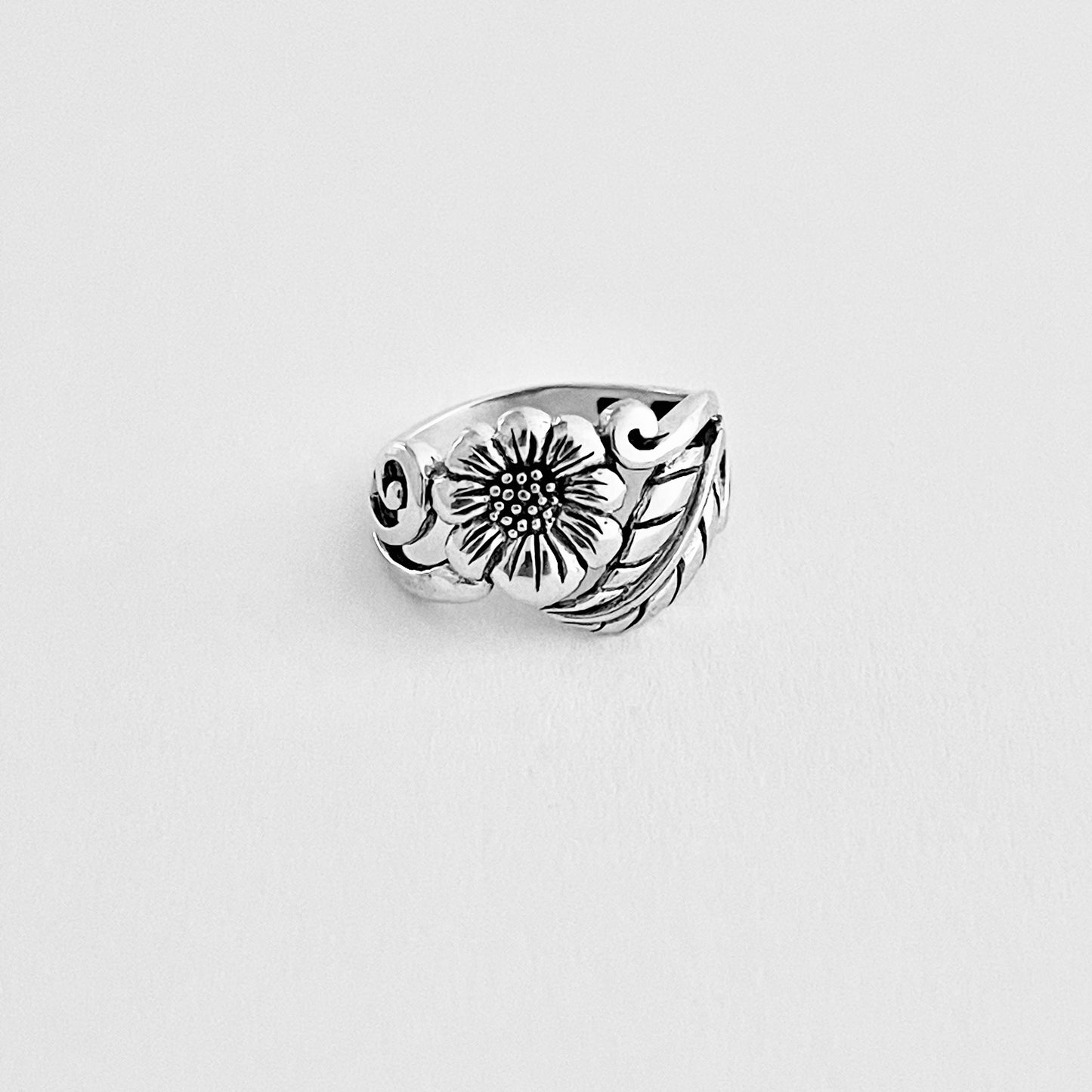 Sterling Silver Statement Sunflower Ring with Leaf, Flower Rings, Sunshine Jewelry