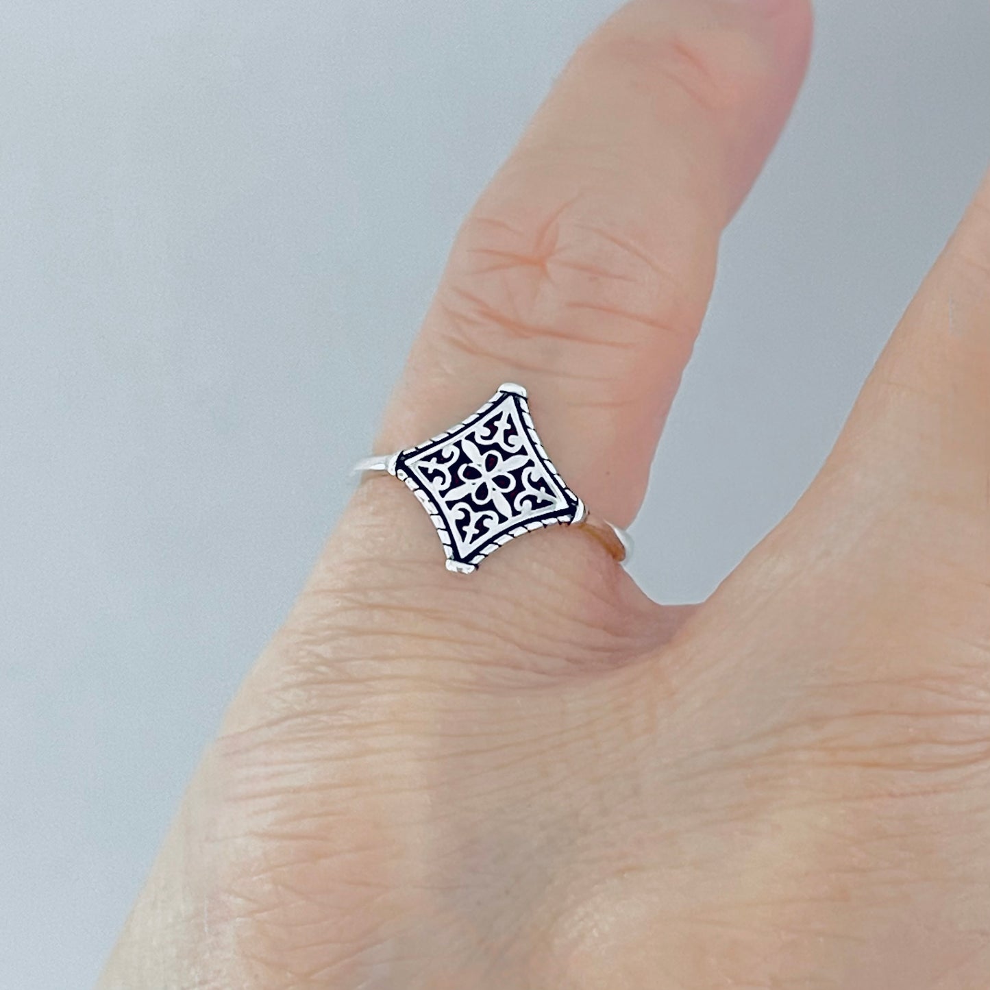 Sterling Silver Dainty Filigree Tapestry Ring – Mandala Boho Silver Ring