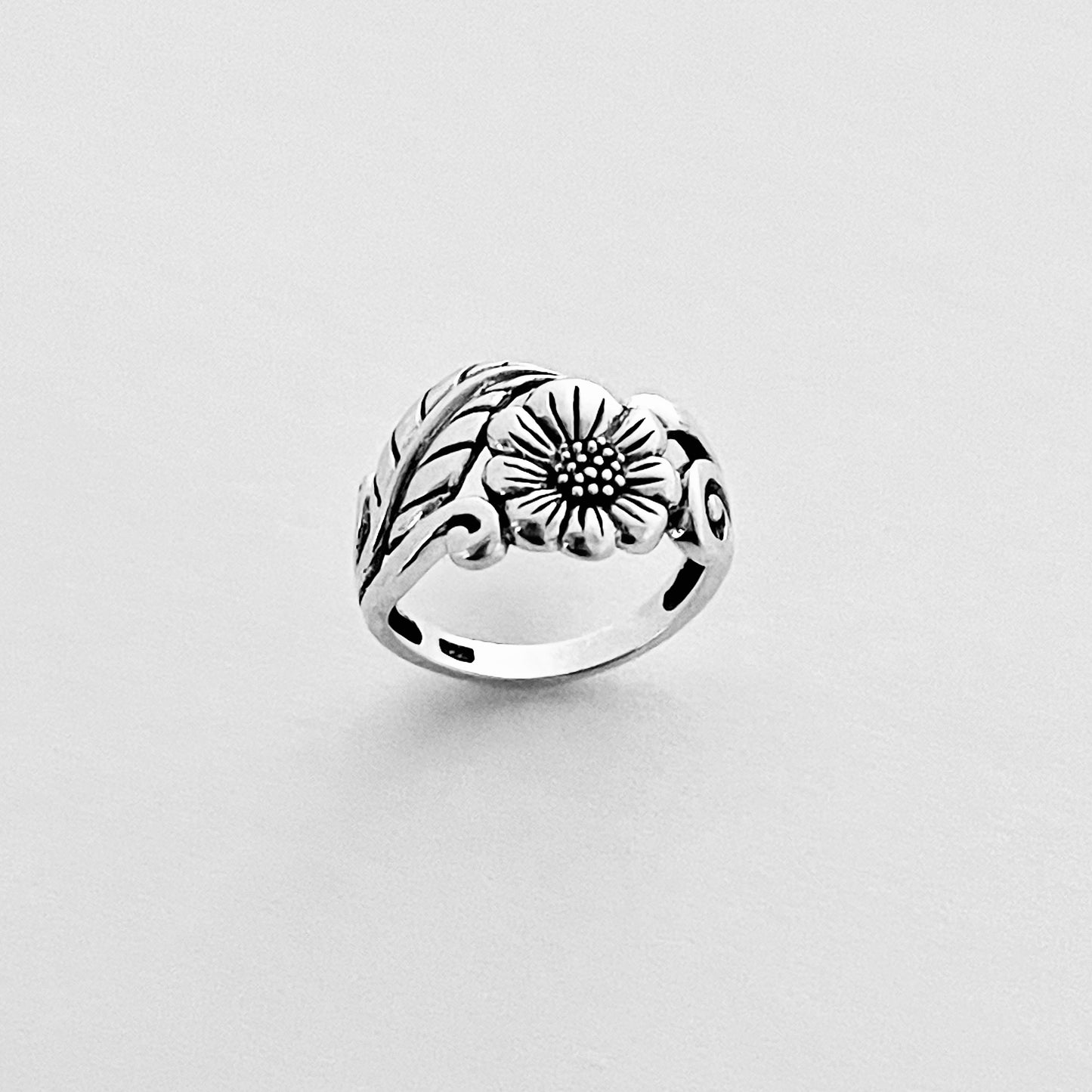 Sterling Silver Statement Sunflower Ring with Leaf, Flower Rings, Sunshine Jewelry