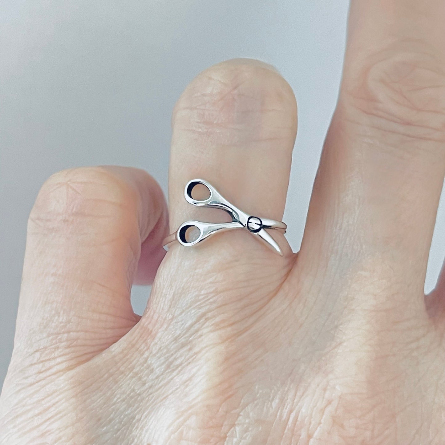 Sterling Silver Delicate Open Scissors Ring – Hair Stylist Barber Seamstress Rings