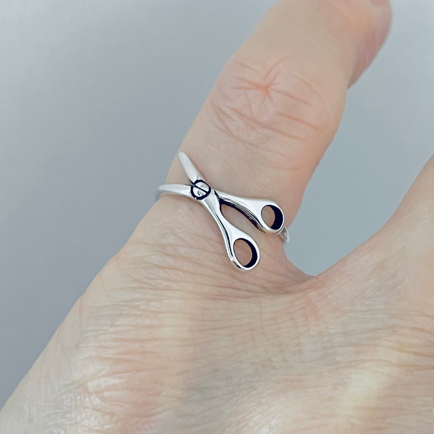 Sterling Silver Delicate Open Scissors Ring – Hair Stylist Barber Seamstress Rings