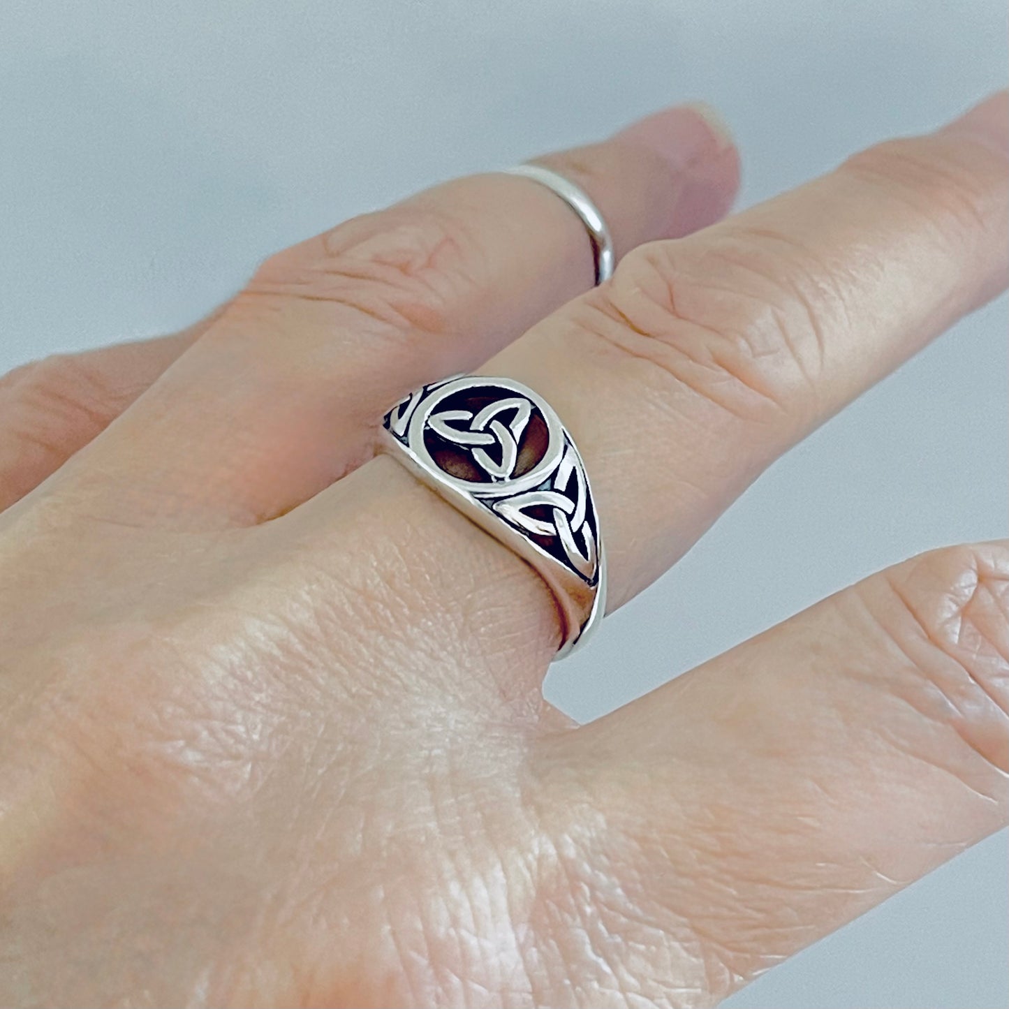 Sterling Silver Triple Triquetra Celtic Ring, Eternity Love Knots Silver Rings