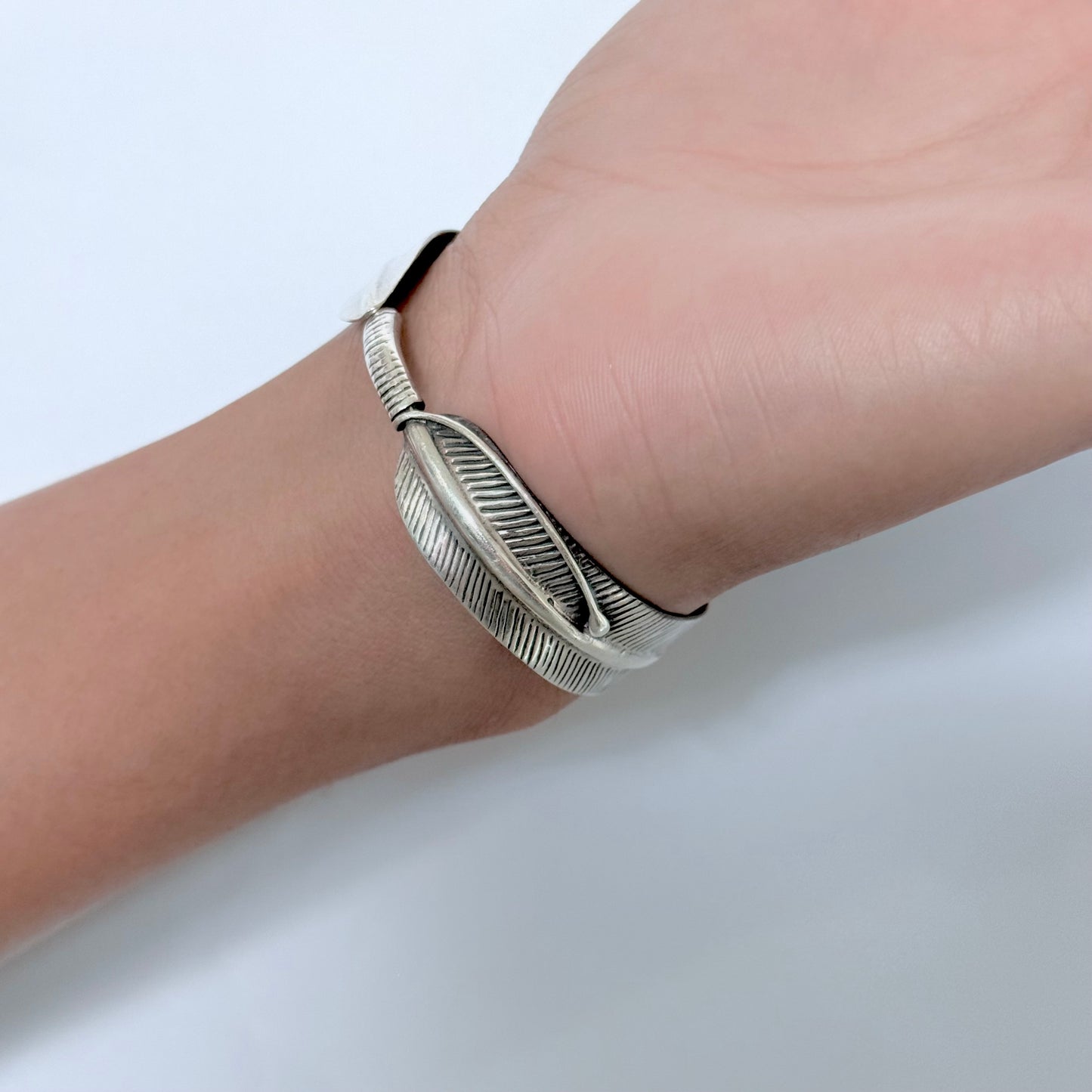 Sterling Silver Unisex Statement Western Feather Bangle – Spirit Bird Wing Boho Silver Bracelet