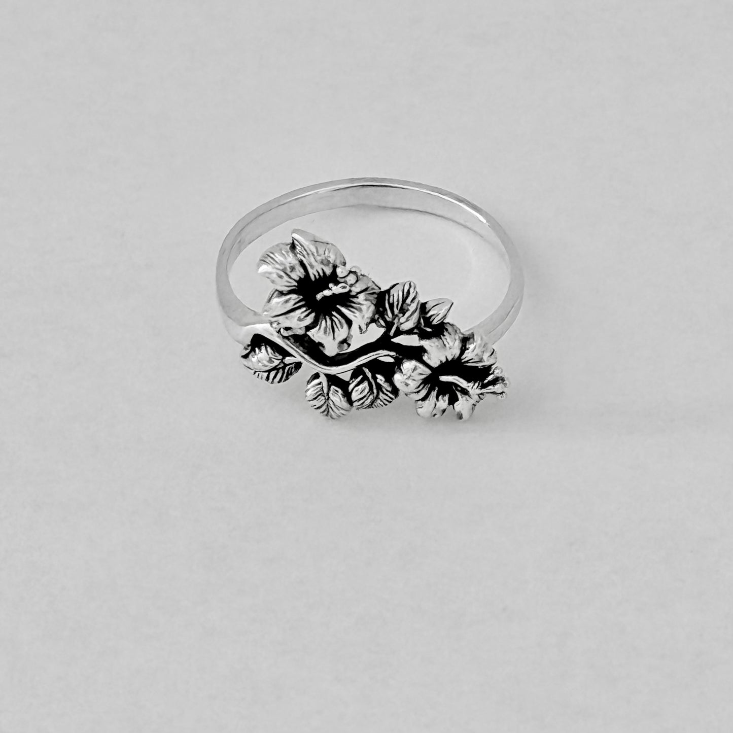 925 Sterling Silver Lily Flower Ring with Leaves | Floral Jewelry
