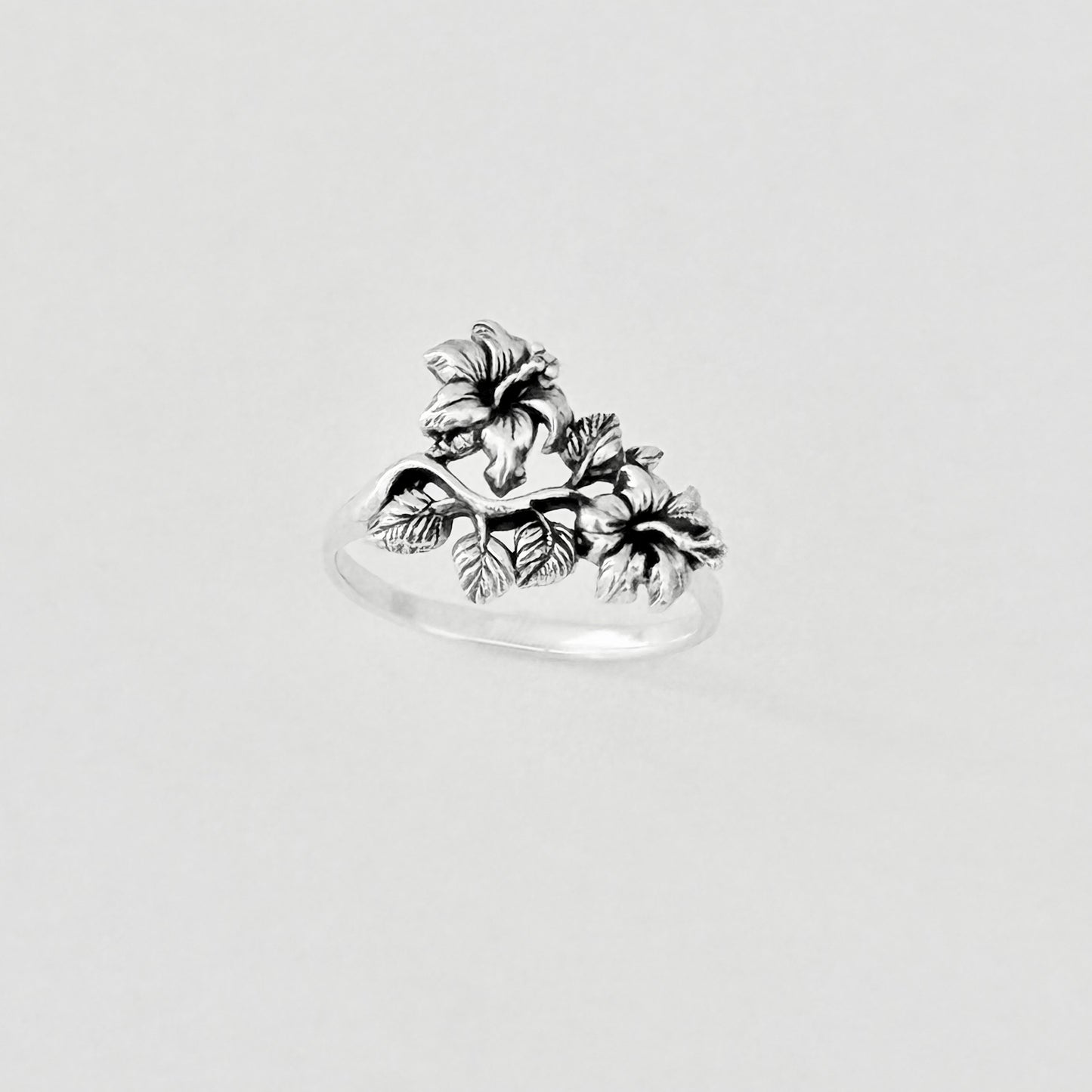 925 Sterling Silver Lily Flower Ring with Leaves | Floral Jewelry