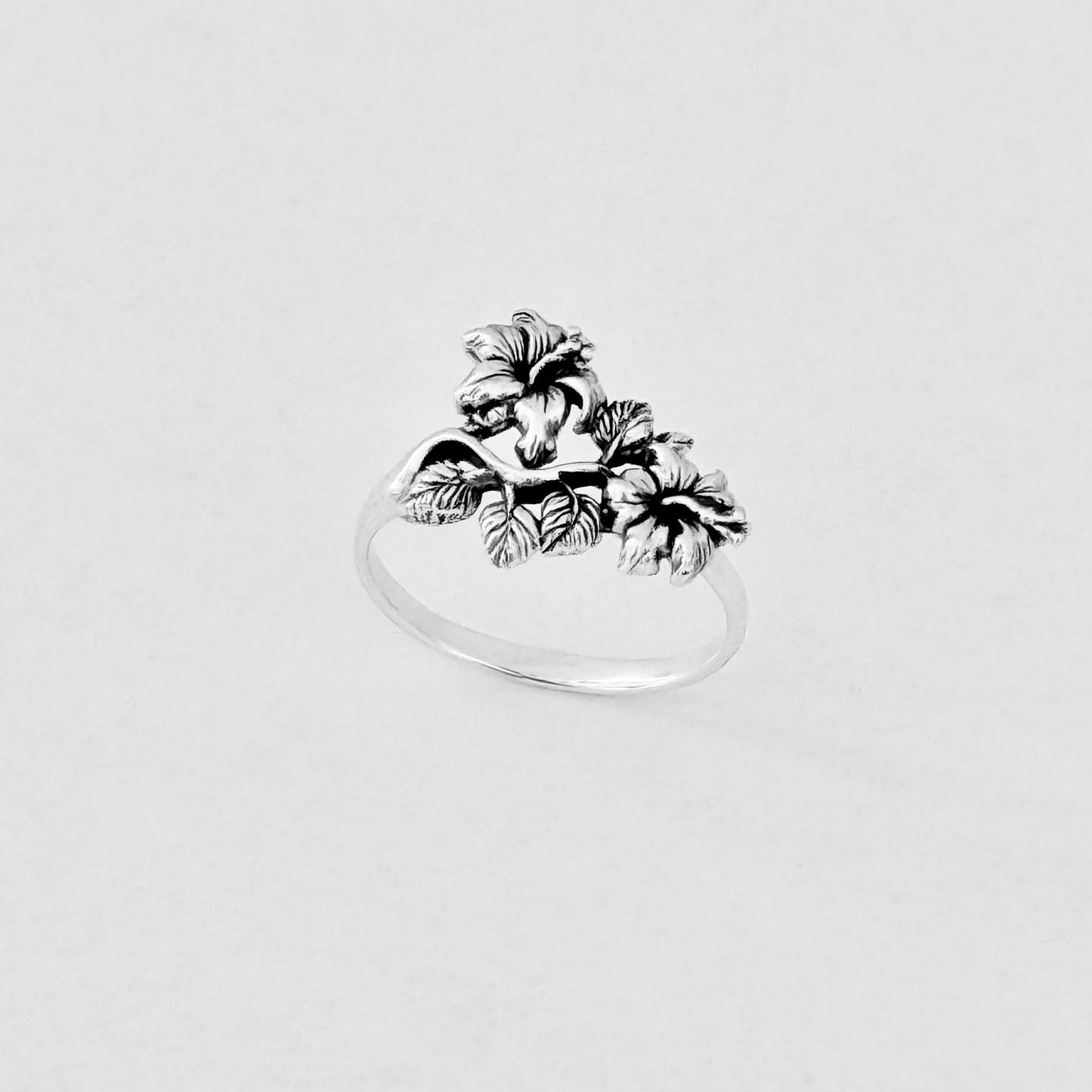 925 Sterling Silver Lily Flower Ring with Leaves | Floral Jewelry