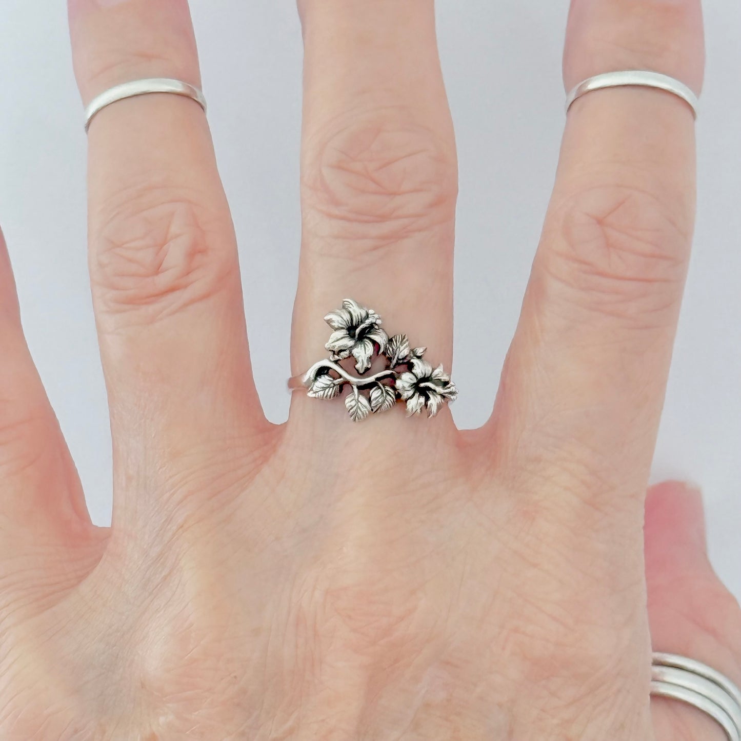925 Sterling Silver Lily Flower Ring with Leaves | Floral Jewelry