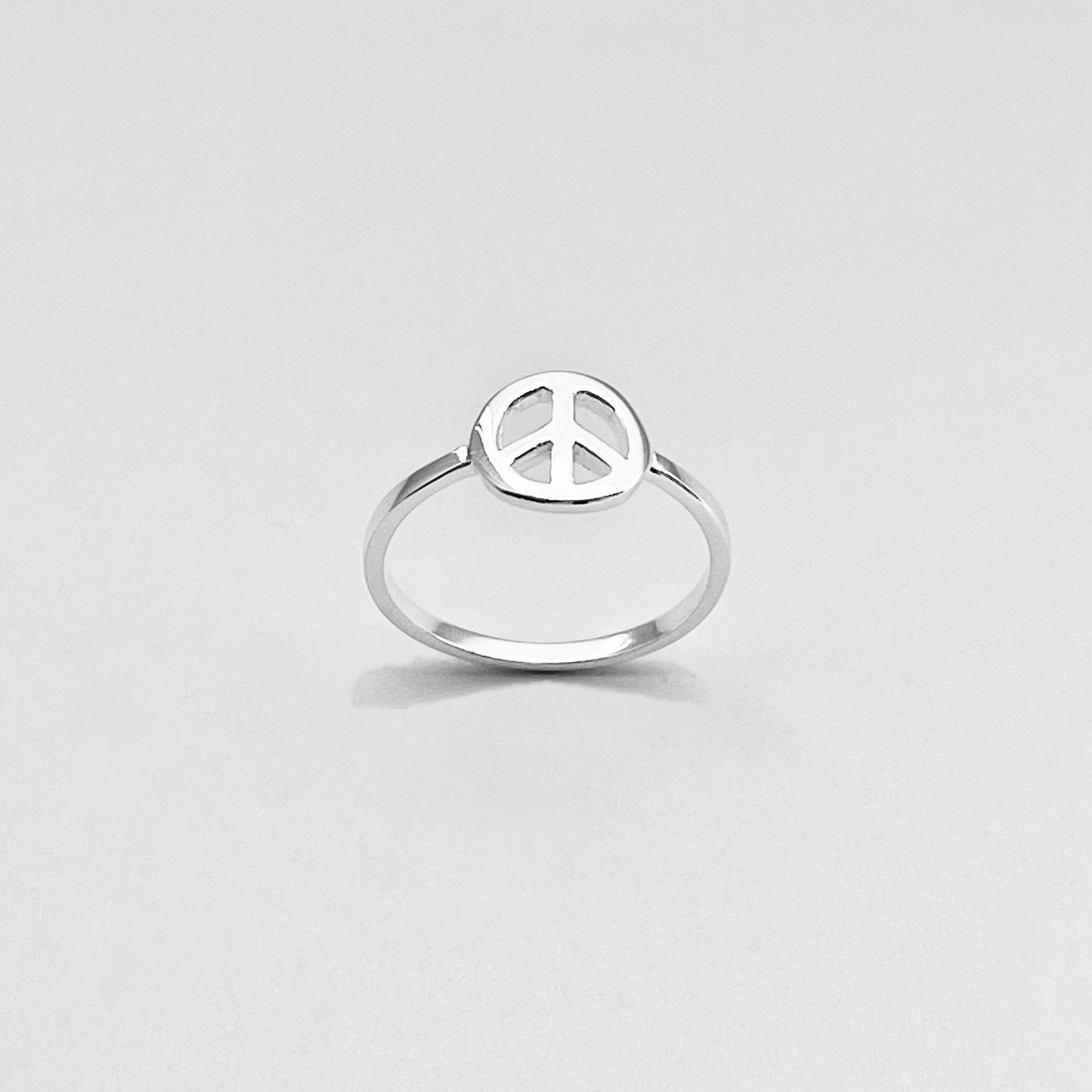 Sterling Silver Small Peace Sign Ring – High Polish Love Unity Silver Rings