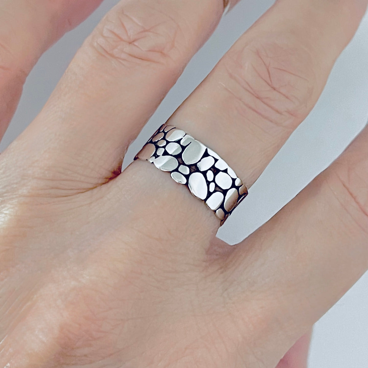 925 Sterling Silver Thin Eternity Cobblestone Band Ring – Pebble Stone Statement Silver Rings