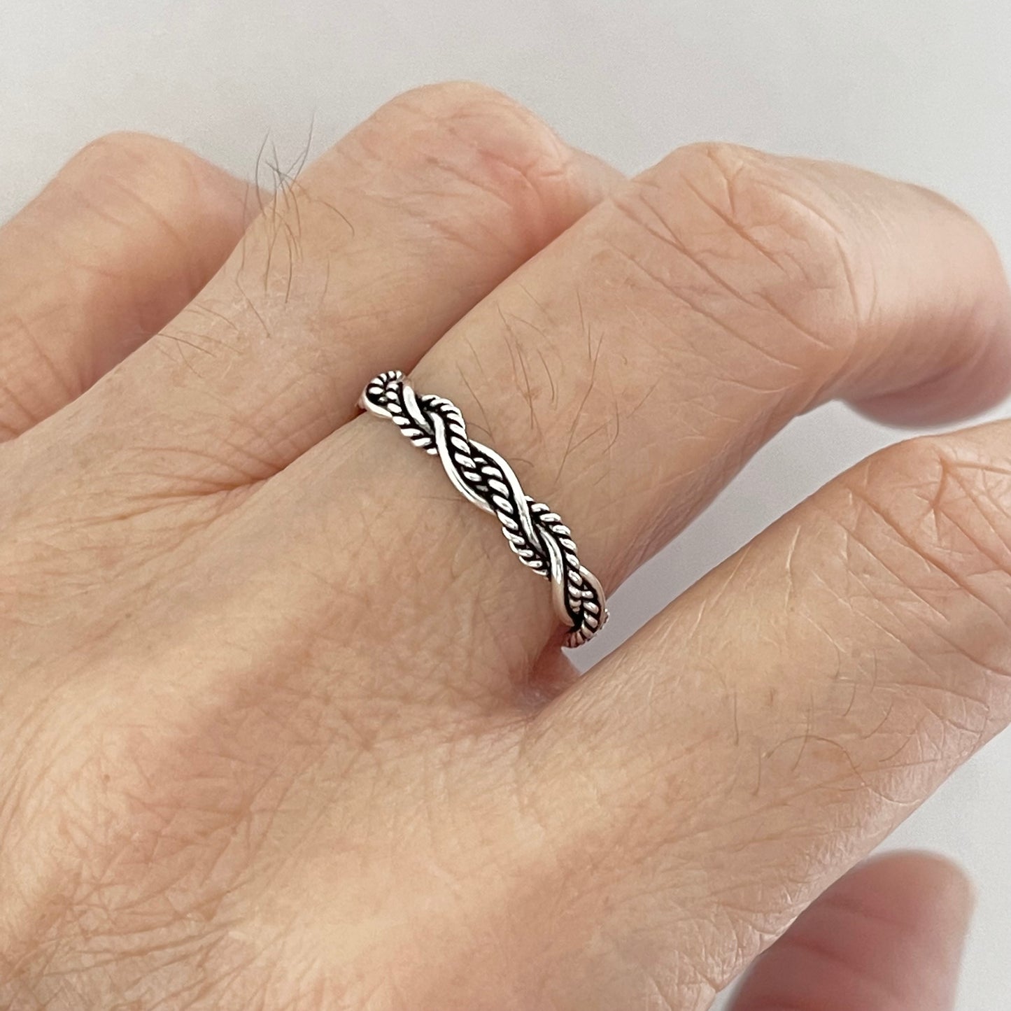 Sterling Silver Unisex Twisted Rope Ring, Stackable Rings, Silver Band