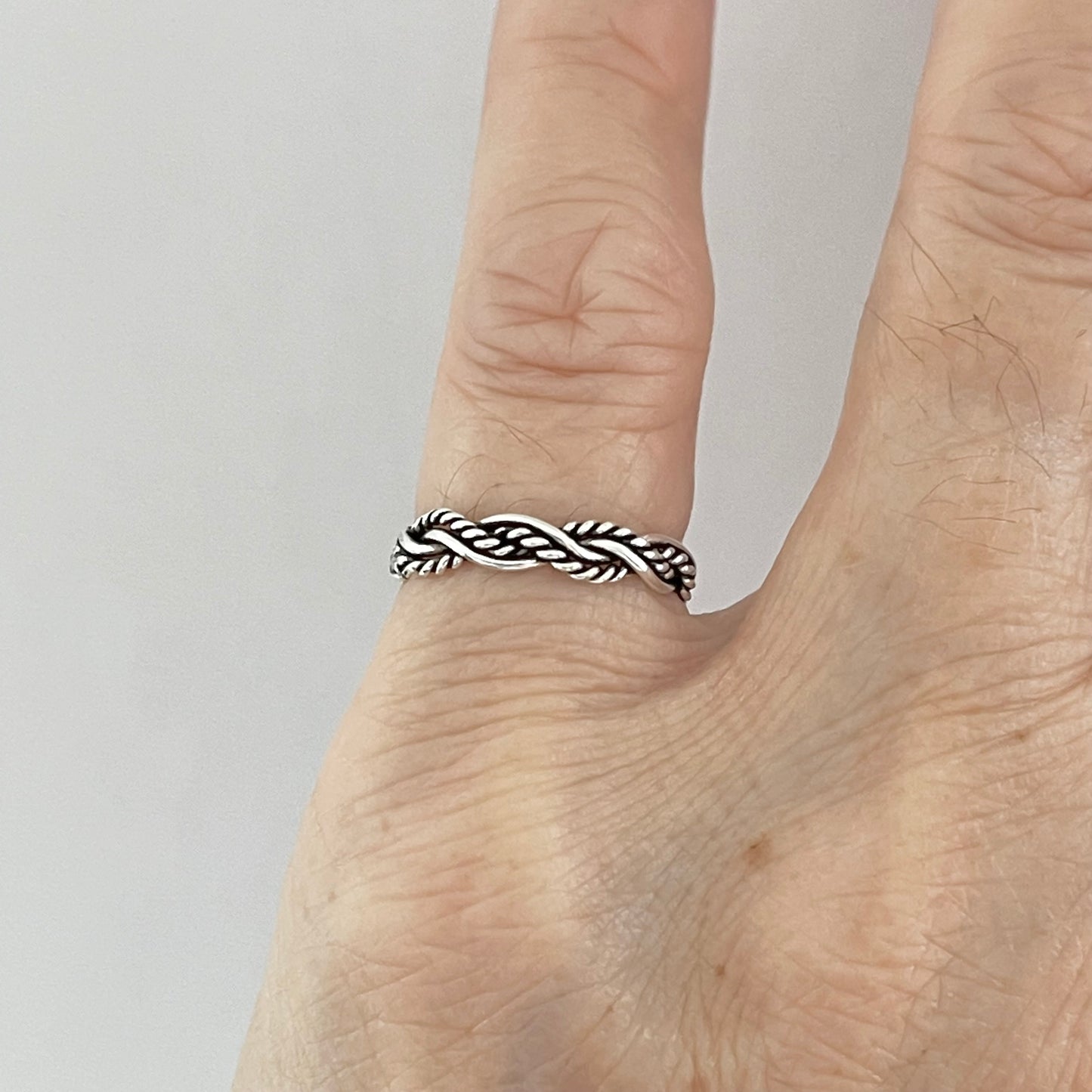 Sterling Silver Unisex Twisted Rope Ring, Stackable Rings, Silver Band