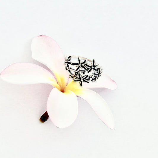 Sterling Silver Bouquet of Lilies Flower Ring  – Dainty Statement Floral Lily Silver Rings