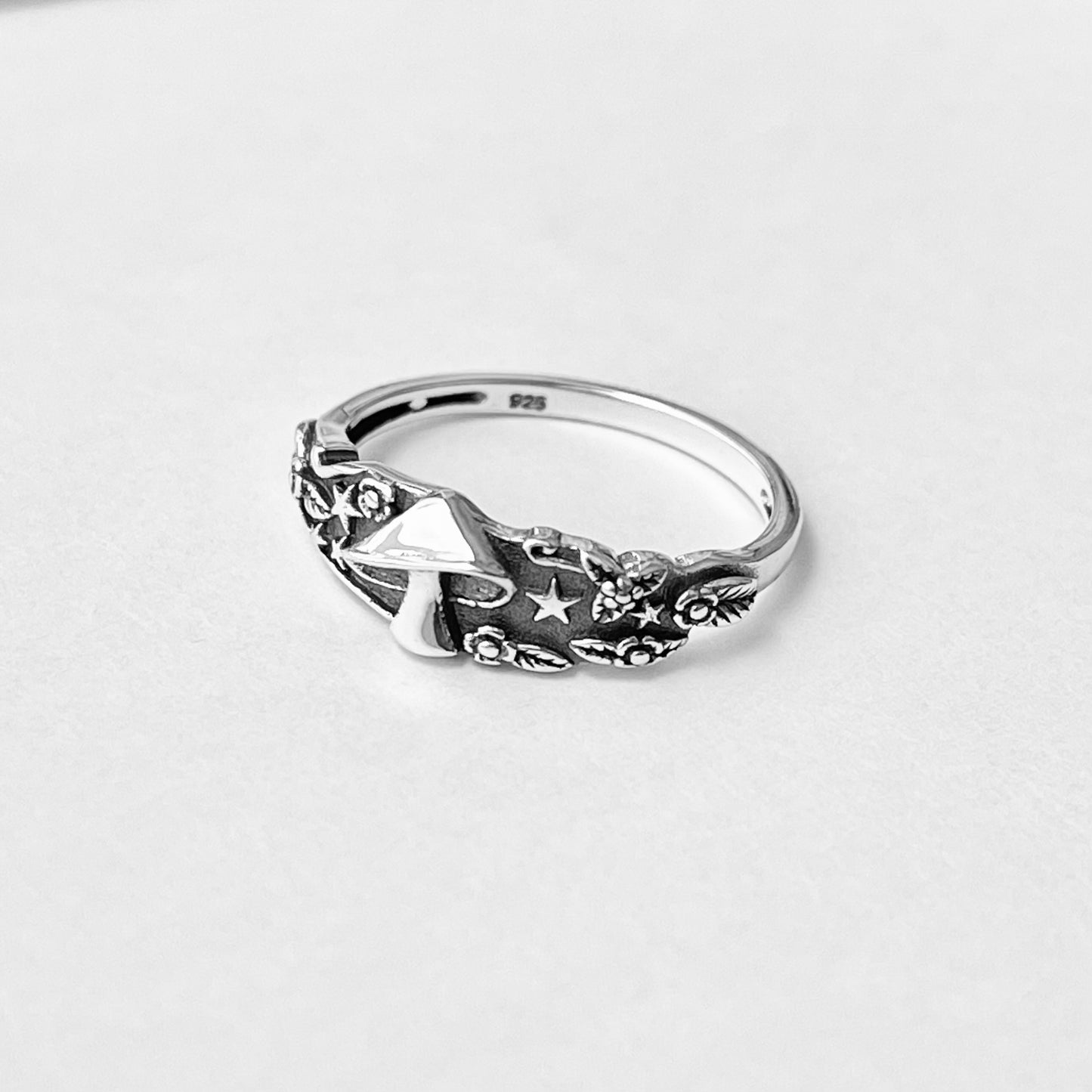 Sterling Silver Mushroom Ring with Tiny Star and Flower, Spiritual Symbol Rings, Tree Ring