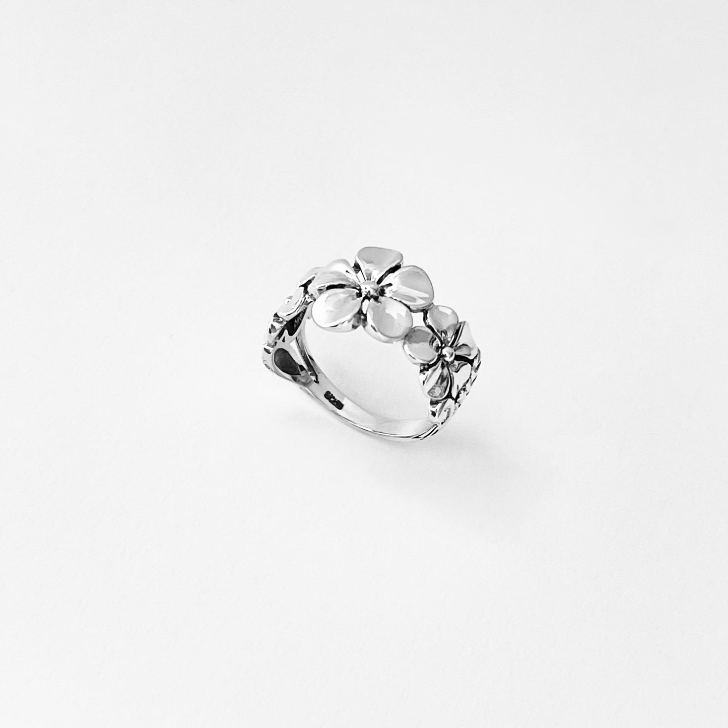 Sterling Silver Triple Plumeria Flower Ring with Leaves – Hawaiian Lei Silver Rings
