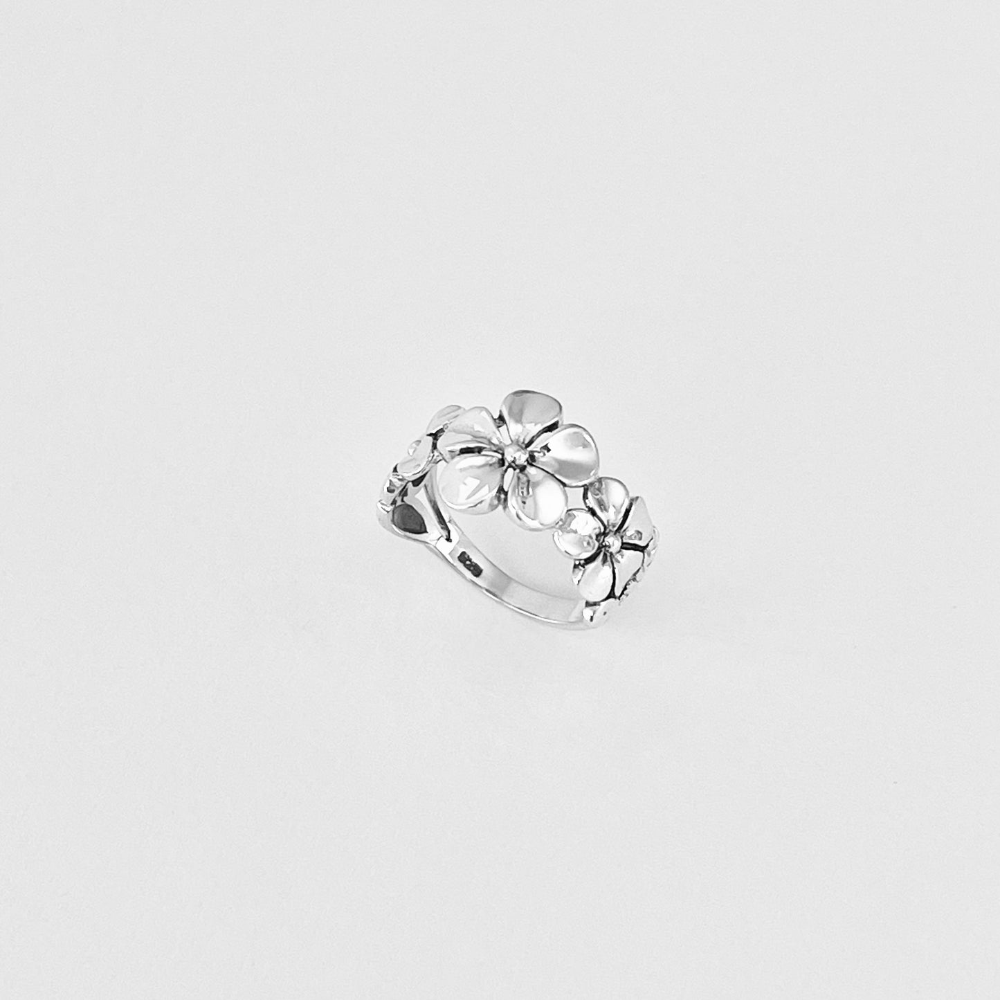 Sterling Silver Triple Plumeria Ring with Leaf, Flower Silver Rings, Hawaii Lei Ring